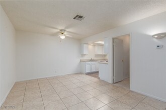Building Photo - 465 N Lamb Blvd