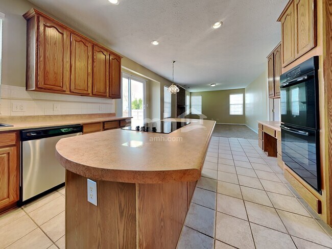 Foto del edificio - 3629 Berrywood Dr