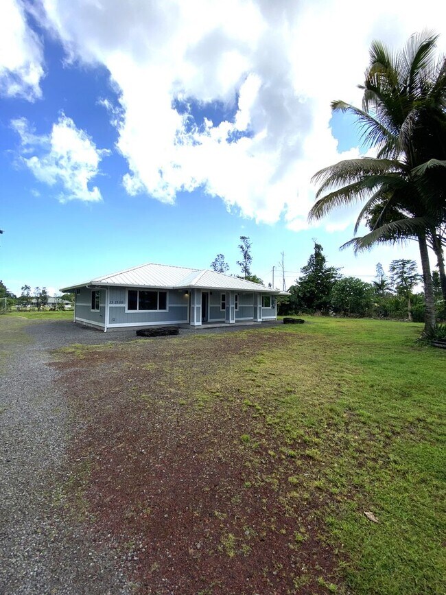 Building Photo - Modern Home in Hawaiian Paradise Park