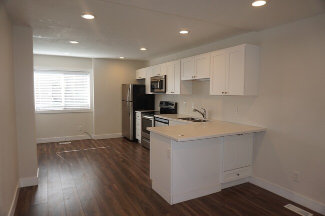 Foto del edificio - 500 E. Duplex