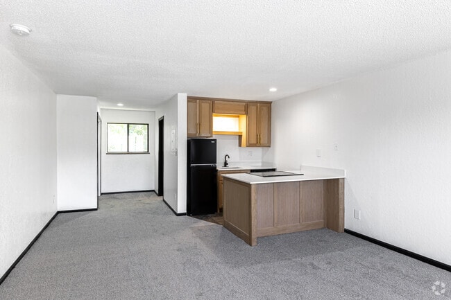 Renovado - Mission Road Studios