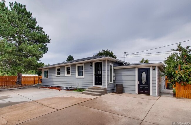 Photo - 300 Stuart Street House