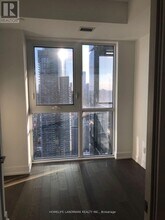 Building Photo - 7 Grenville St