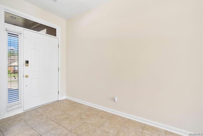 Foto del edificio - 3412 Crestwood Ln