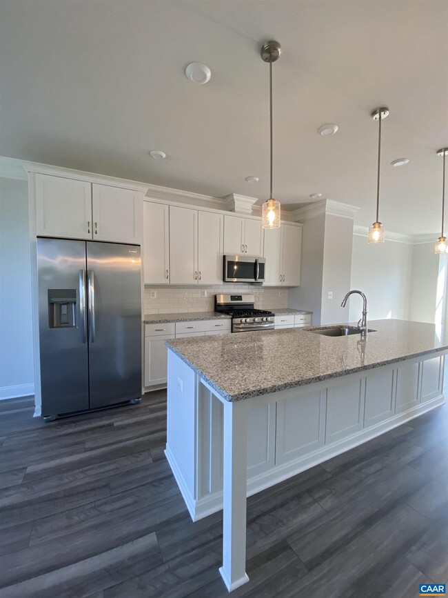 Building Photo - 3189 Acadia Dr