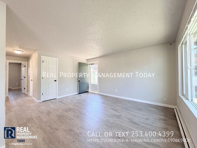 Foto del edificio - 1410 Josephine Ct SE