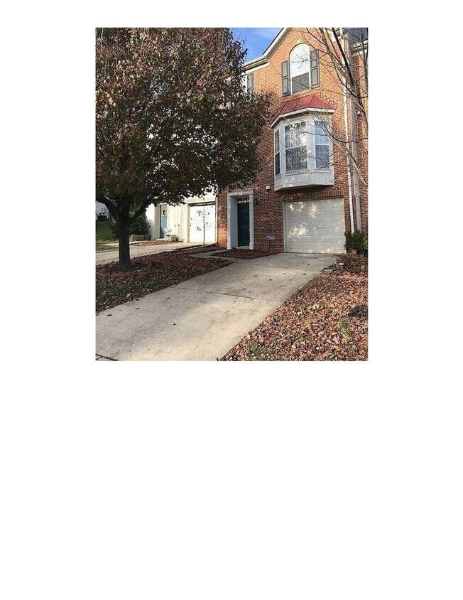 Primary Photo - Spacious 4BR Townhome in Hyattsville, Show...