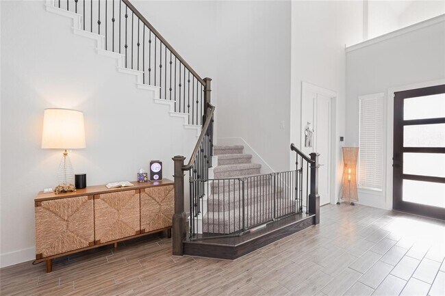 Building Photo - 3341 Catalina Cv