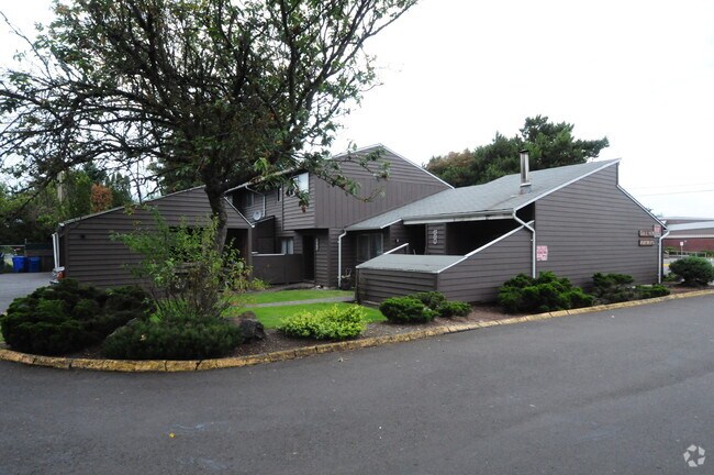 Building Photo - 650 W Locust St