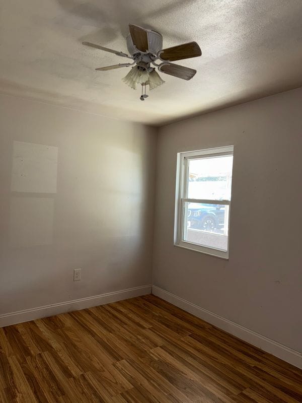 Foto del edificio - 1310 Cinnamon Way W