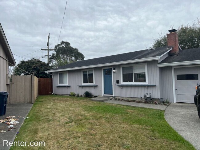 Building Photo - 4 br, 2 bath House - 2101 11th St