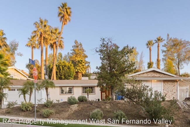 Building Photo - 3 br, 3 bath House - 5700 Kelvin Ave.