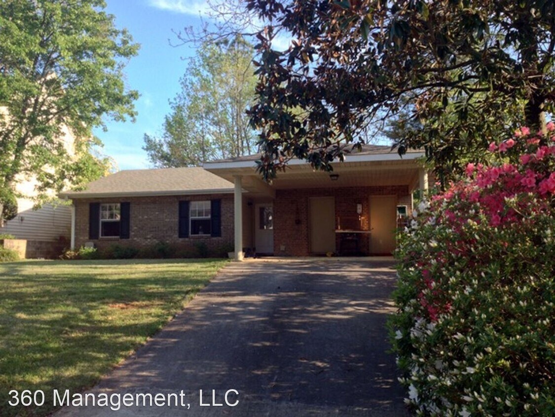 Primary Photo - 4 br, 2 bath House - 826 Chickasaw Ave