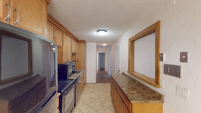 Foto del edificio - 176 Swanson Rd