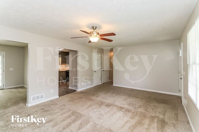 Foto del edificio - 4827 Cheri Lynn Rd NW
