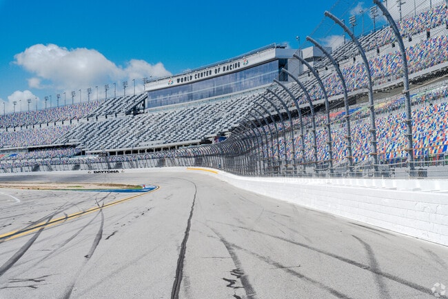 In Indigo you are just minutes away from the Daytona International Speedway.Many Palm Coast homes have waterfront access.