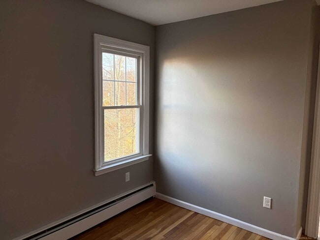 Foto del edificio - 724 Middletown Ave