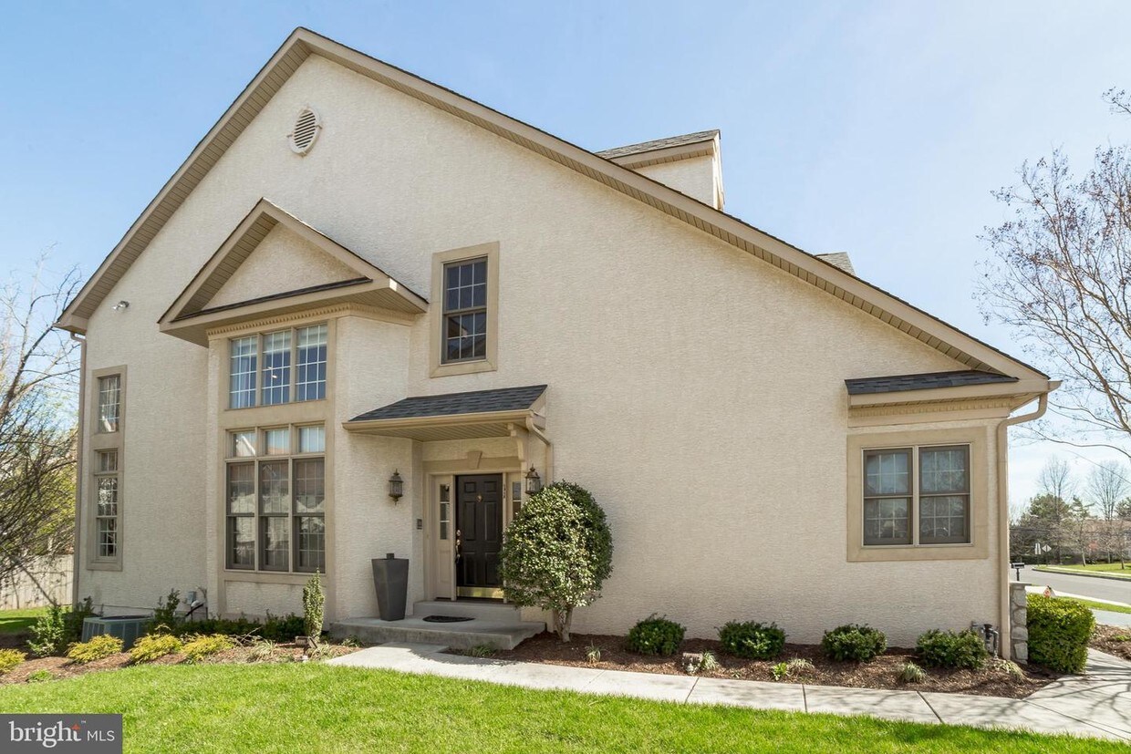 Foto principal - 11 Penn Crossing Dr