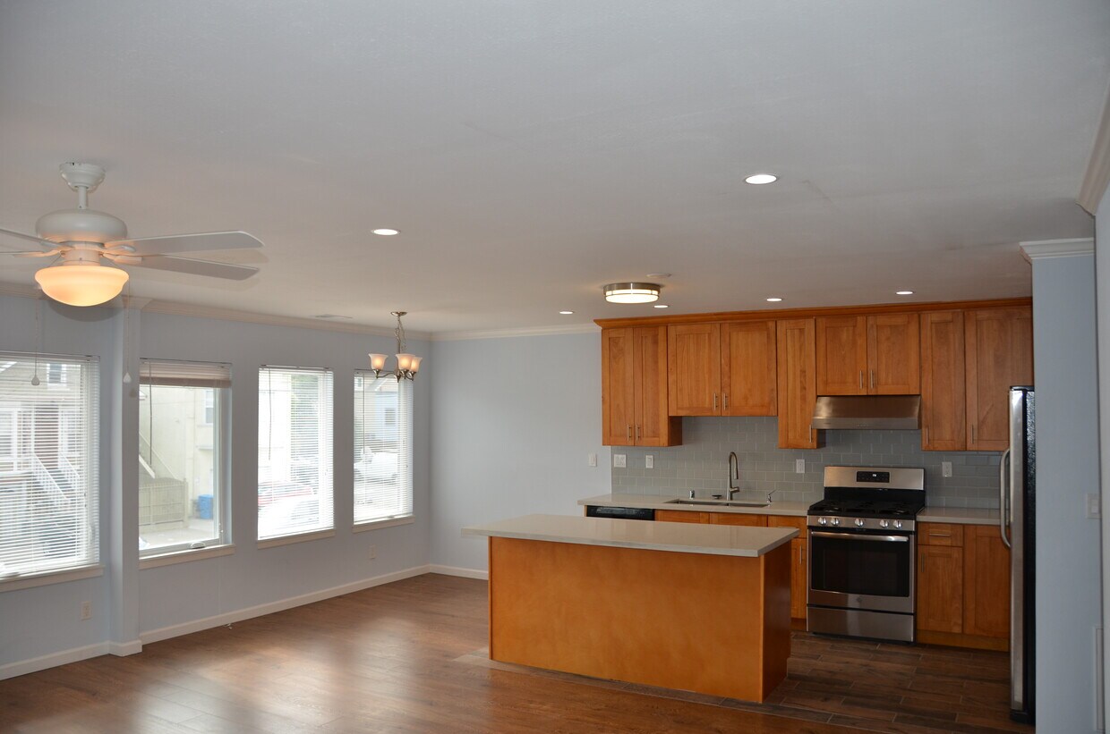 Foto principal - 1182 Fitzgerald Ave