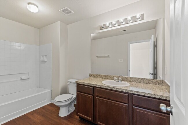 Foto del edificio - 15434 Bammel Oaks Ct