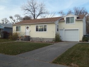 Building Photo - 1729 Clark Ave