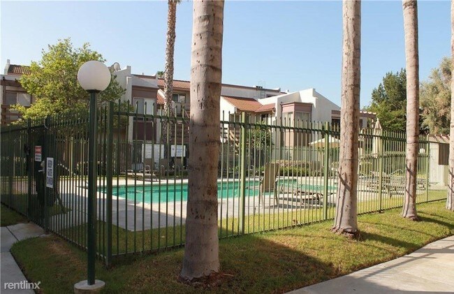 Foto del edificio - 2 br, 2 bath  - 1156 S Citron St # A
