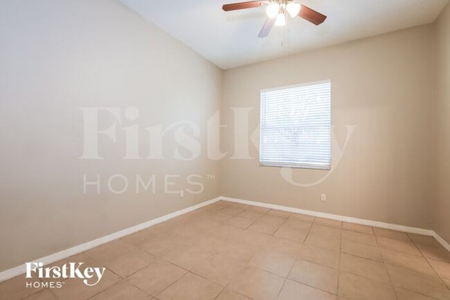 Building Photo - 3010 Linmont Ln