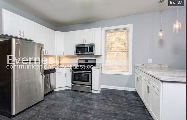 Building Photo - 2054 N Campbell Ave