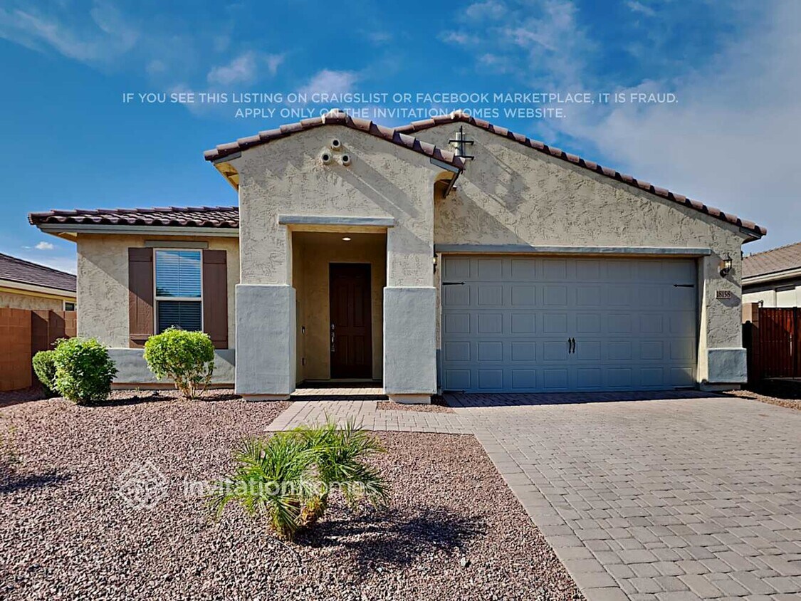 Foto principal - 18158 W Fulton St