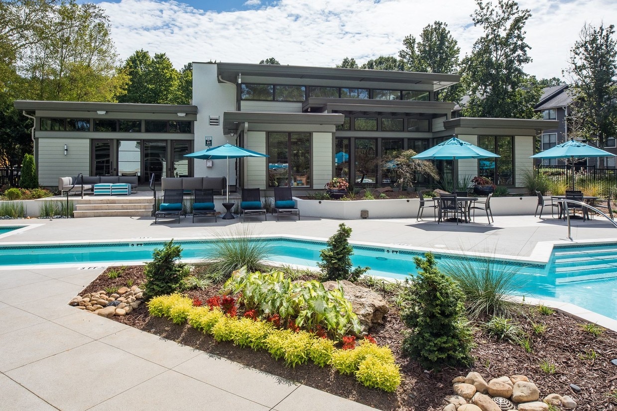 Cortland Viridian Apartments in Decatur, GA