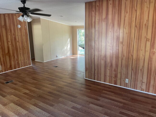 Foto del edificio - 3/2 Manufactured Home in the Country.