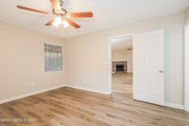 Building Photo - 3359 Penny Ln