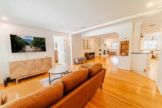 Foto del edificio - 3227 N Orange Ave