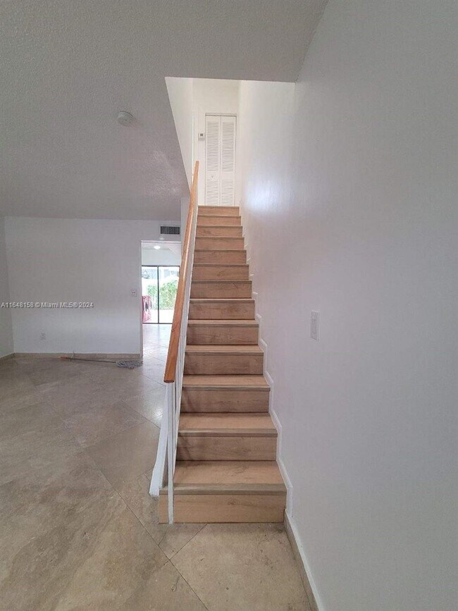 Foto del edificio - 5423 W 22nd Ct