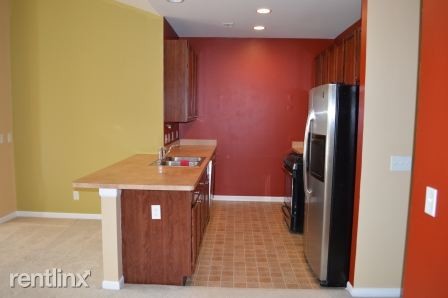 Building Photo - 2 br, 2 bath Condo - 2413 Knollwood Dr