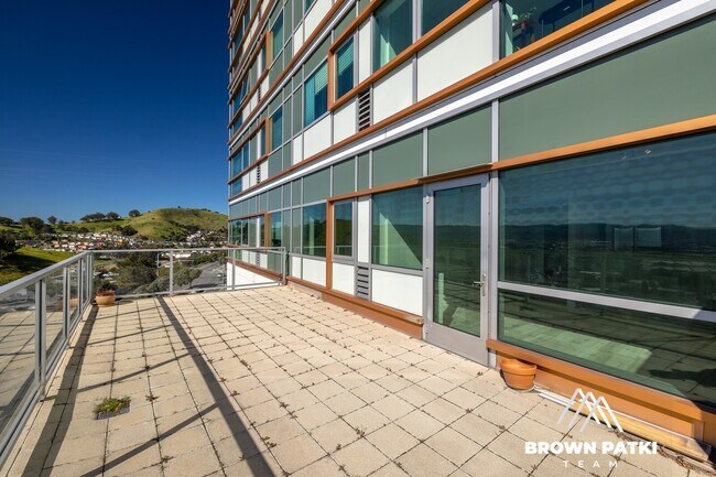 Building Photo - 1 Mandalay Pl