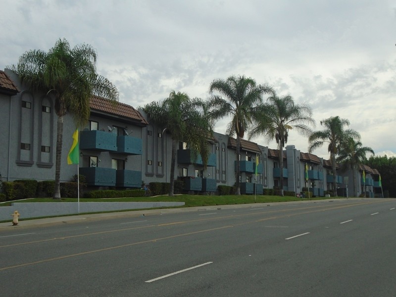 Primary Photo - Fountain View Apartments