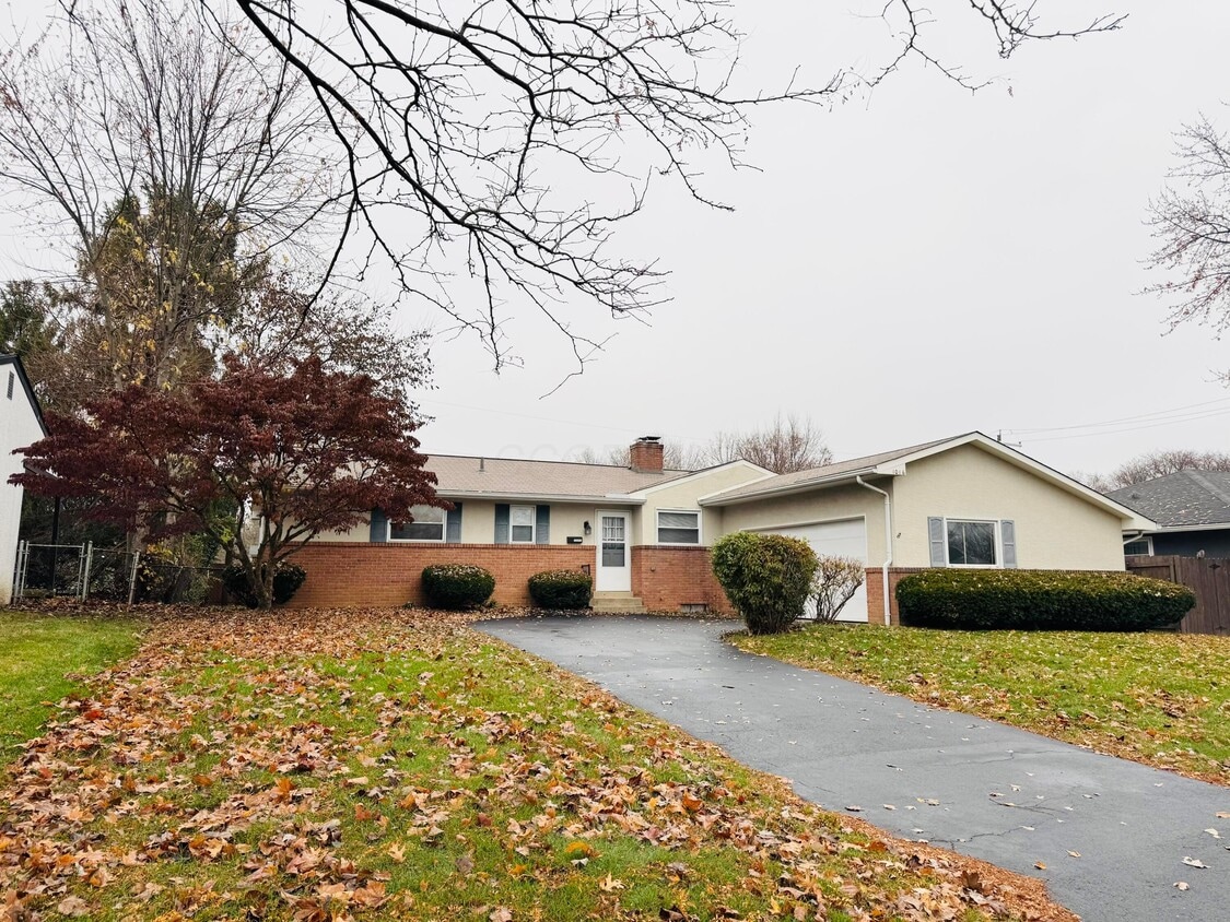 Primary Photo - 1016 Lambeth Dr