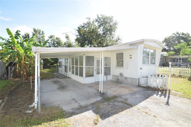 Foto del edificio - 3310 Peachtree Hill Rd