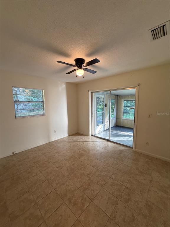 Foto del edificio - 838 E Indiana Ave