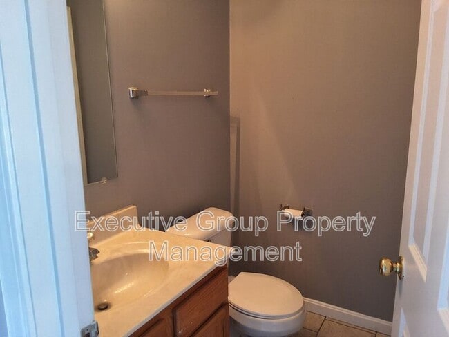 Building Photo - 145-2 POINTER'S COURT