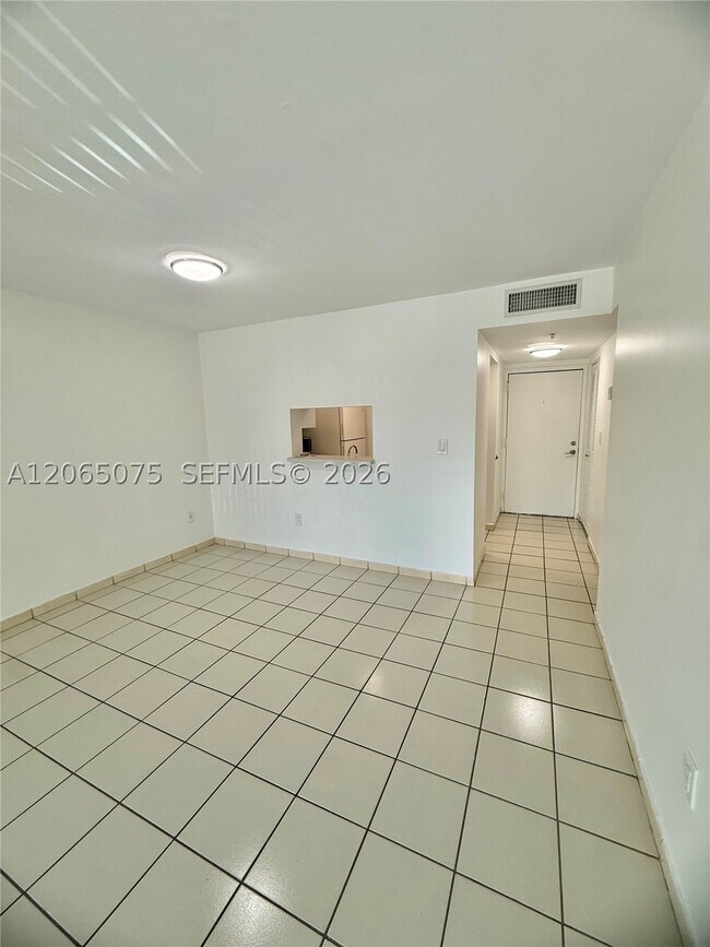 Foto del edificio - 5201 NW 7th St
