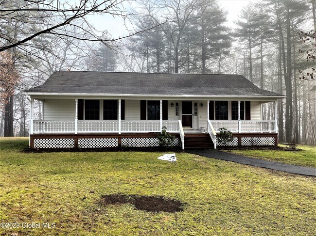 Building Photo - 44 Phillips Rd