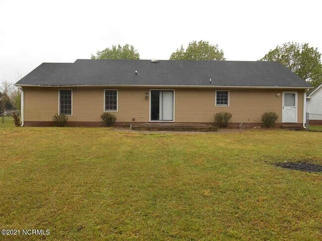 Building Photo - 808 Mandarin Trail