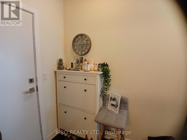Building Photo - 4011-4011 Brickstone Mews