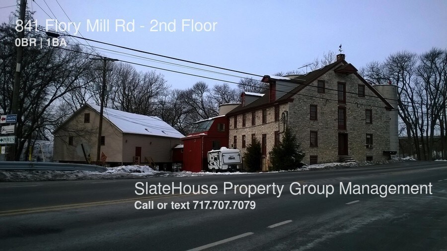 Foto principal - 841 Flory Mill Rd