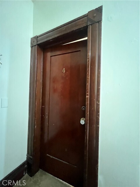 Foto del edificio - 120 W Olive Ave