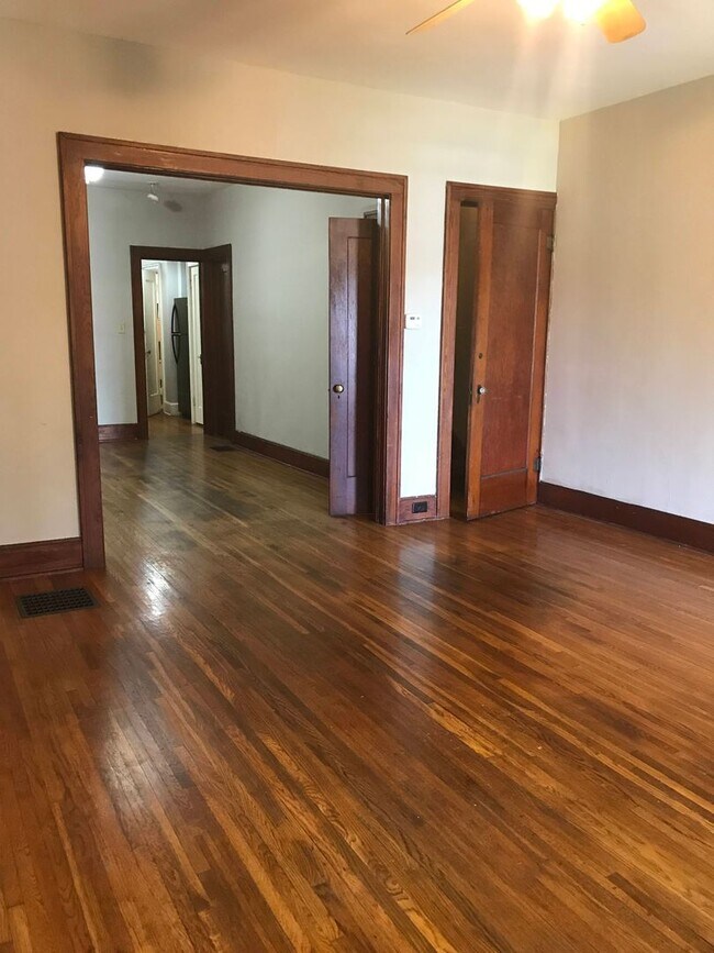 Foto del edificio - Cherry Street Duplex