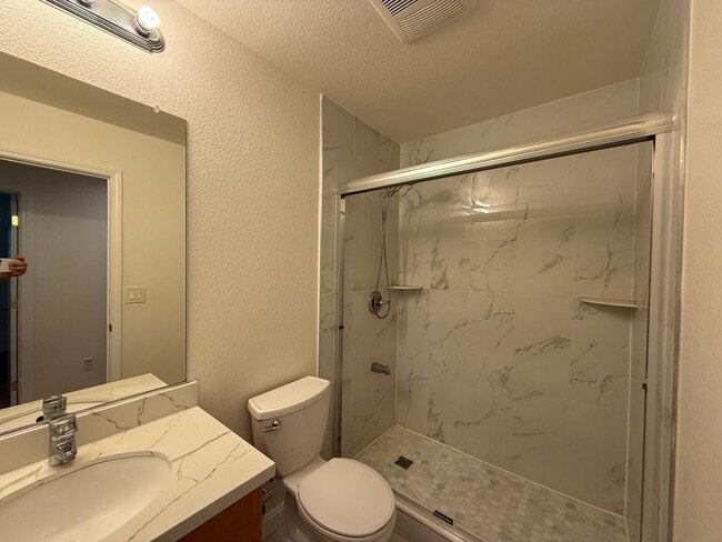Foto del edificio - 3735 Solomon Island Rd