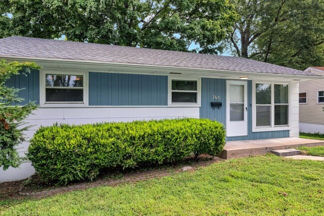 Building Photo - 765 Daniel Boone dr